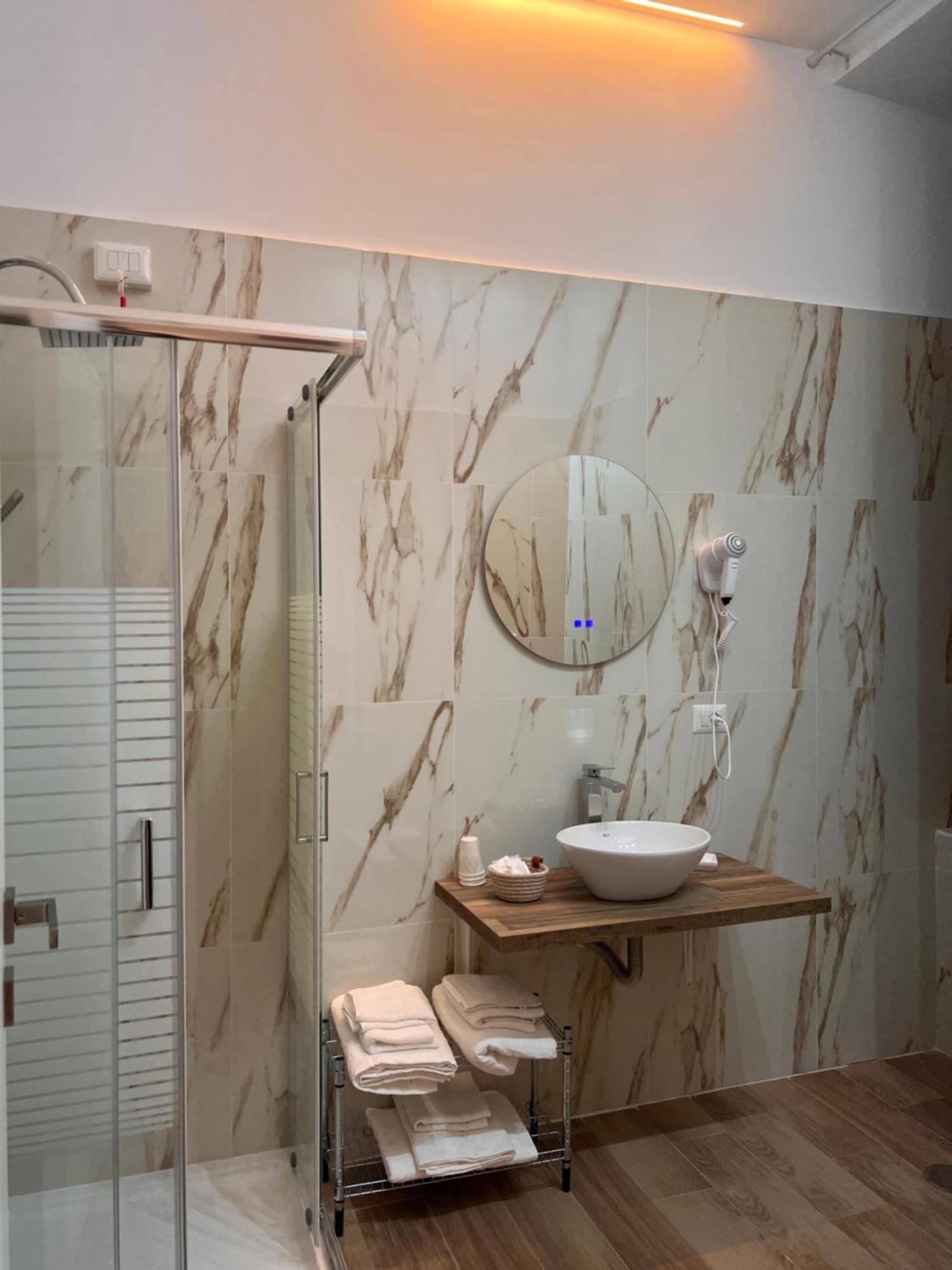 Astorya E' Napoli Hotel Luaran gambar