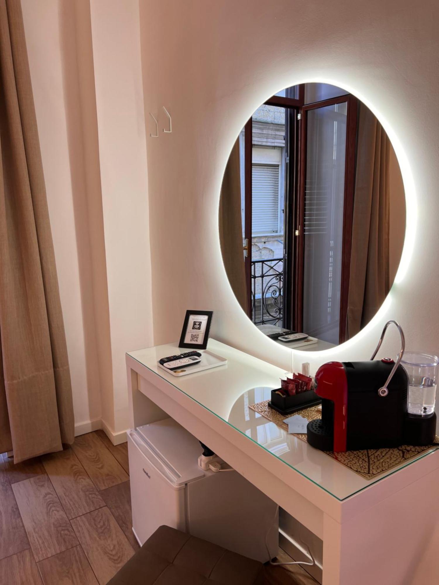 Astorya E' Napoli Hotel Luaran gambar