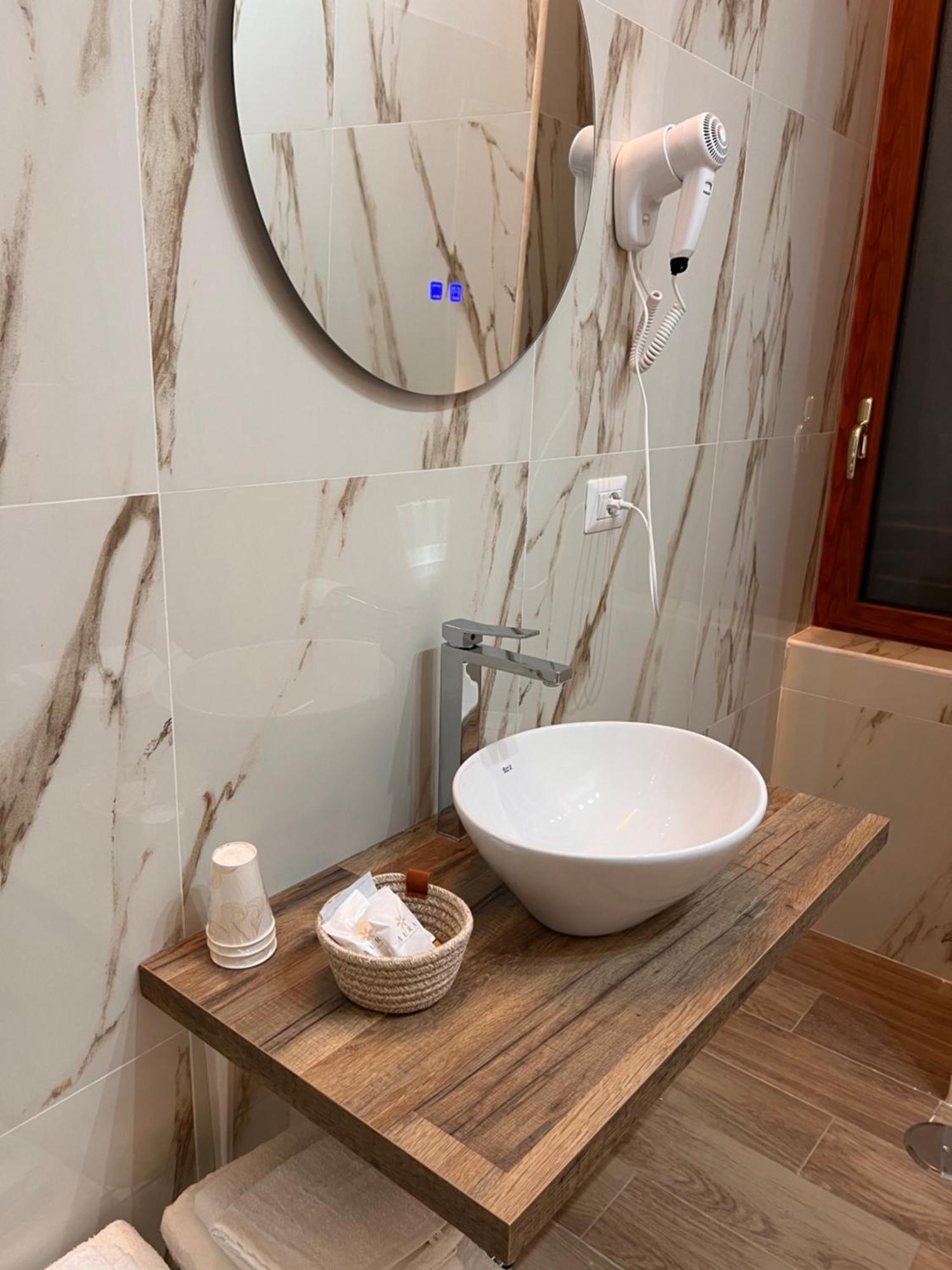 Astorya E' Napoli Hotel Luaran gambar